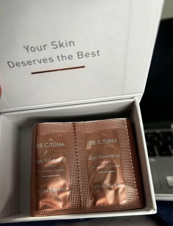 Farmasi | Age Reversist | Botox in een zakje! | Verminderd lijntjes | Anti Aging effect | Anti rimpel! | Direct effect tot wel 8 uur lang! | Botox Creme | Let op: 5 losse zakjes!